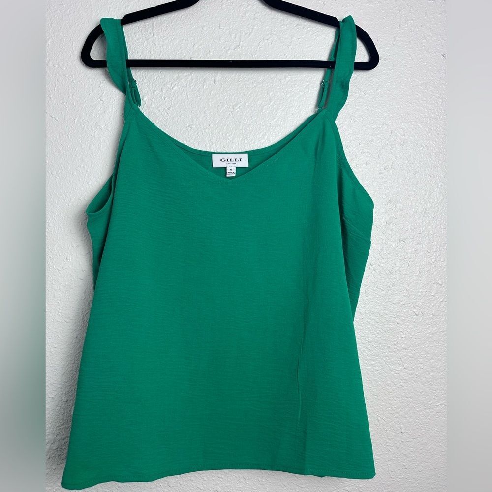 ⭐️Gilli Green Tank Top Size XS